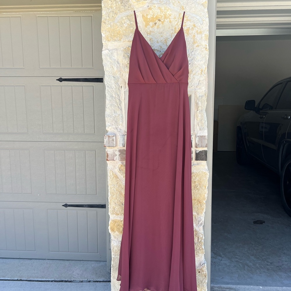 Elegant Burgundy Spaghetti Strap Dress
